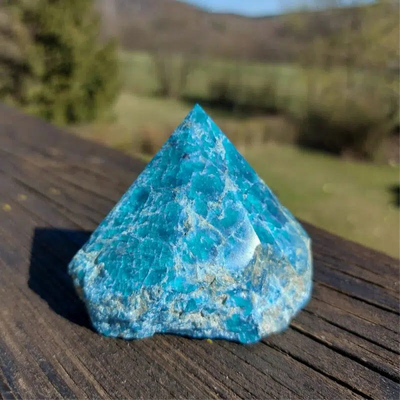 Seelenstein-Spezialstein-Apatit-Spitze-halbpoliert-3-1 Seelenstein-Spezialstein-Apatit-Spitze-halbpoliert