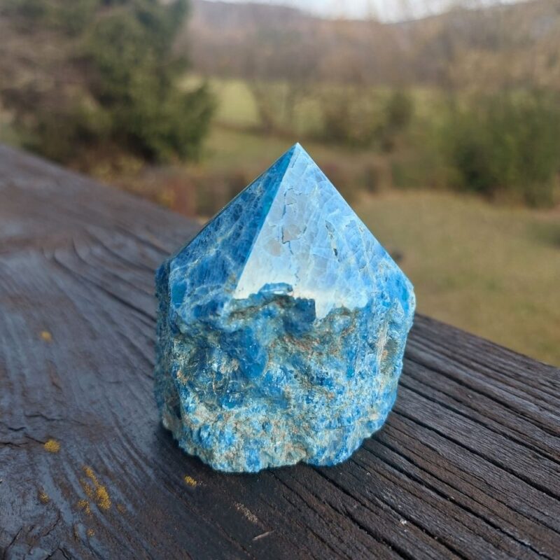 Seelenstein-Spezialstein-Apatit-Spitze-halbpoliert-5-1 Seelenstein-Spezialstein-Apatit-Spitze-halbpoliert