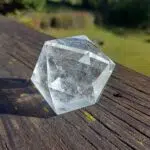 Seelenstein-Spezialstein-Bergkristall-Ikosaeder-3-1 Seelenstein-Spezialstein-Bergkristall-Ikosaeder