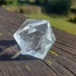 Seelenstein-Spezialstein-Bergkristall-Ikosaeder