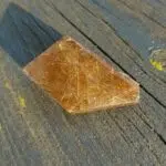 Seelenstein-Spezialstein-Bergkristall-Rutil-Stück