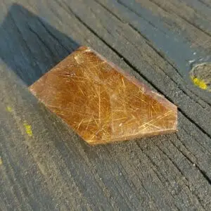 Seelenstein-Spezialstein-Bergkristall-Rutil-Stück