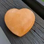 Seelenstein-Spezialstein-Calcit-orange-Herz