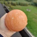 Seelenstein-Spezialstein-Calcit-orange-Kugel