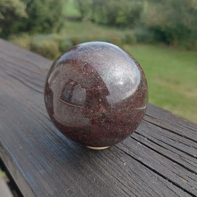 Seelenstein-Spezialstein-Granat-Kugel-2-1 Seelenstein-Spezialstein-Granat-Kugel