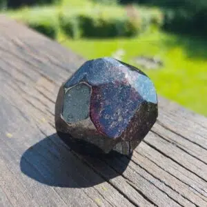 Seelenstein-Spezialstein-Granat-geschliffen