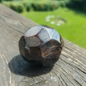 Seelenstein-Spezialstein-Granat-geschliffen