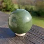 Seelenstein-Spezialstein-Jade-gruen-Kugel