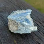 Seelenstein-Spezialstein-Kyanit-blau-Rohstein