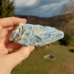 Seelenstein-Spezialstein-Kyanit-blau-Rohstein