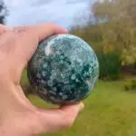 Seelenstein-Spezialstein-Moos-Achat-Kugel-XL