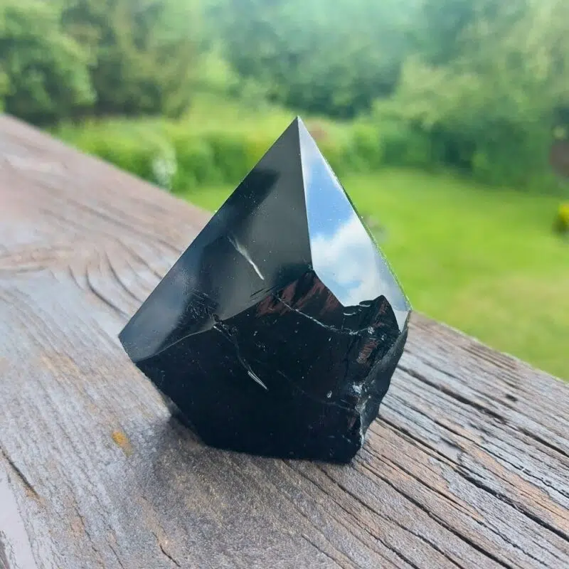 Seelenstein-Spezialstein-Obsidian-Rohstein-Spitze-halbpoliert17-1 Seelenstein-Spezialstein-Obsidian-Rohstein-Spitze-halbpoliert