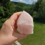 Seelenstein-Spezialstein-Rosenquarz-Spitze-halbpoliert