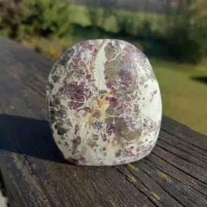 Seelenstein-Spezialstein-Rubellit-Freiform