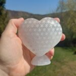 Seelenstein-Spezialstein-Selenit-Herz-Stand