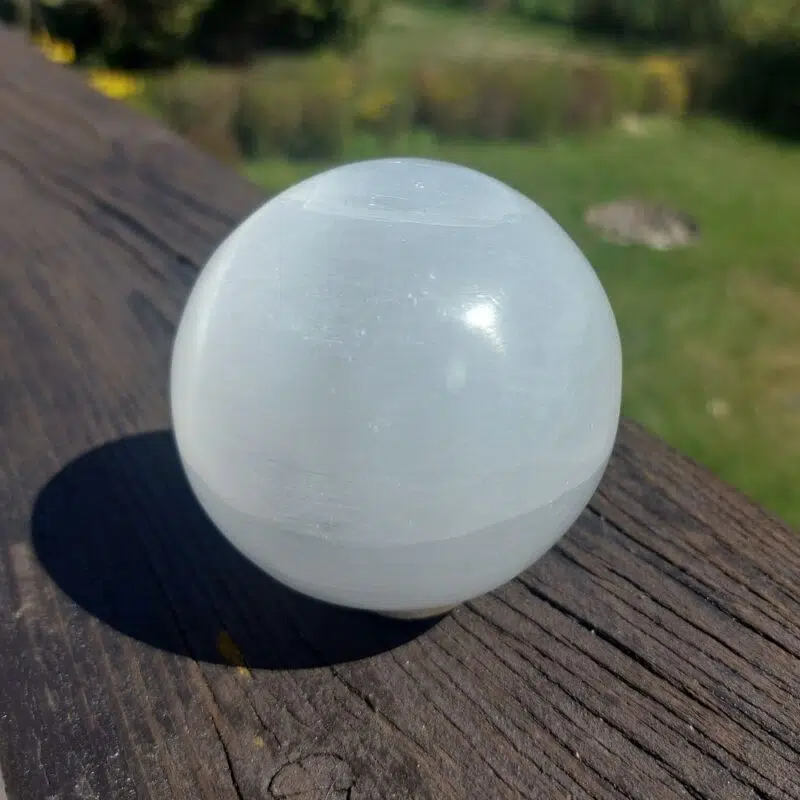 Seelenstein-Spezialstein-Selenit-Kugel
