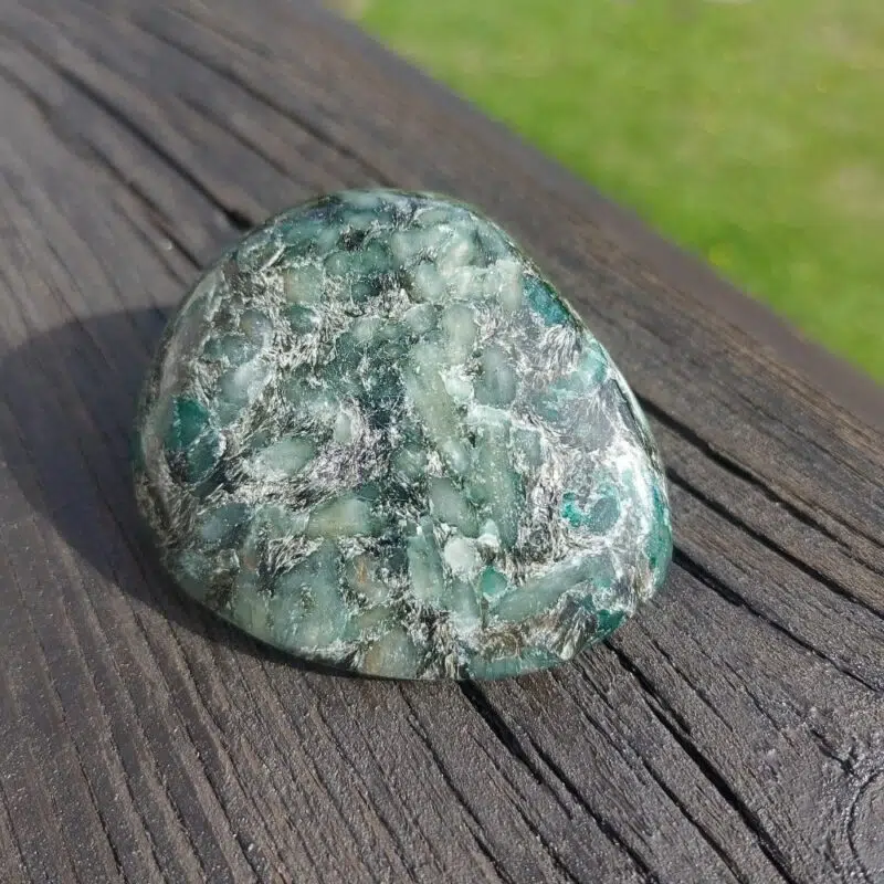 Seelenstein-Spezialstein-Smaragd-Freiform13-1 Seelenstein-Spezialstein-Smaragd-Freiform