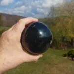 Seelenstein-Spezialstein-Turmalin-Kugel-1-2 Seelenstein-Spezialstein-Turmalin-Kugel