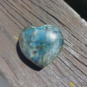 Seelenstein-Spezialsteine-Labradorit-Herz