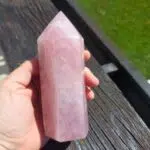 Seelenstein-Spezialsteine-Rosenquarz-Spitze