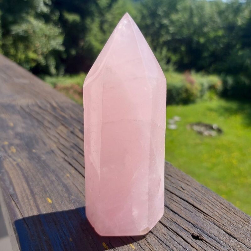 Seelenstein-Spezialsteine-Rosenquarz-Spitze