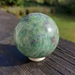 Seelenstein-Spezialsteine-Rubin-Fuchsit-Kugel1-1 Seelenstein-Spezialsteine-Rubin-Fuchsit-Kugel