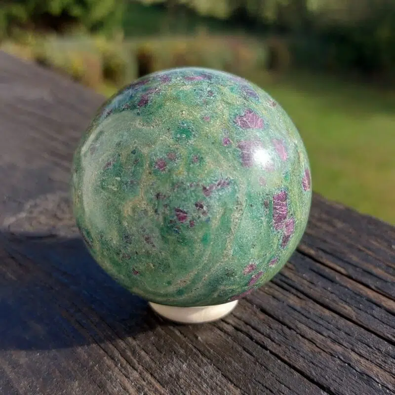 Seelenstein-Spezialsteine-Rubin-Fuchsit-Kugel1-1 Seelenstein-Spezialsteine-Rubin-Fuchsit-Kugel