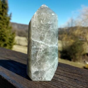 Seelentein-Spezialsteine-Fluorit-grün-Spitze